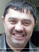 ce zambet fermecator are         probleme cu manelistii